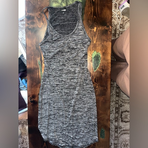 Aritzia Wilfred Free Dress - Picture 2 of 2